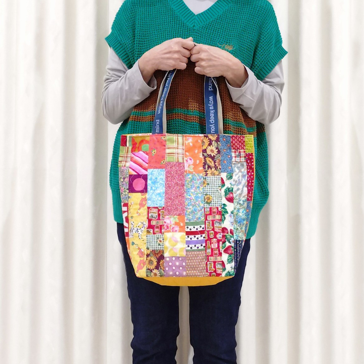 スクラップパッチワークのA4トート　(黄)