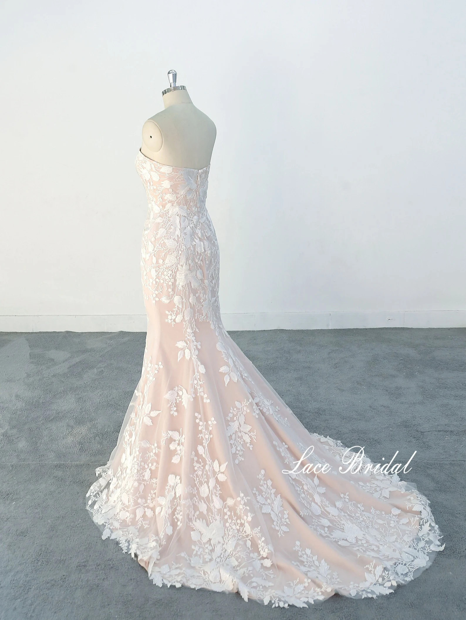 薄いピンクビスチェマーメイドウェディングドレスハートネックトレーンデザイン結婚式ドレス44