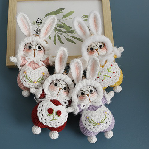 毛糸 手作り 刺繍 編みぐるみ ニット人形 キーホルダー バッグチャーム