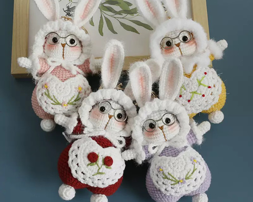 毛糸 手作り 刺繍 編みぐるみ ニット人形 キーホルダー バッグチャーム