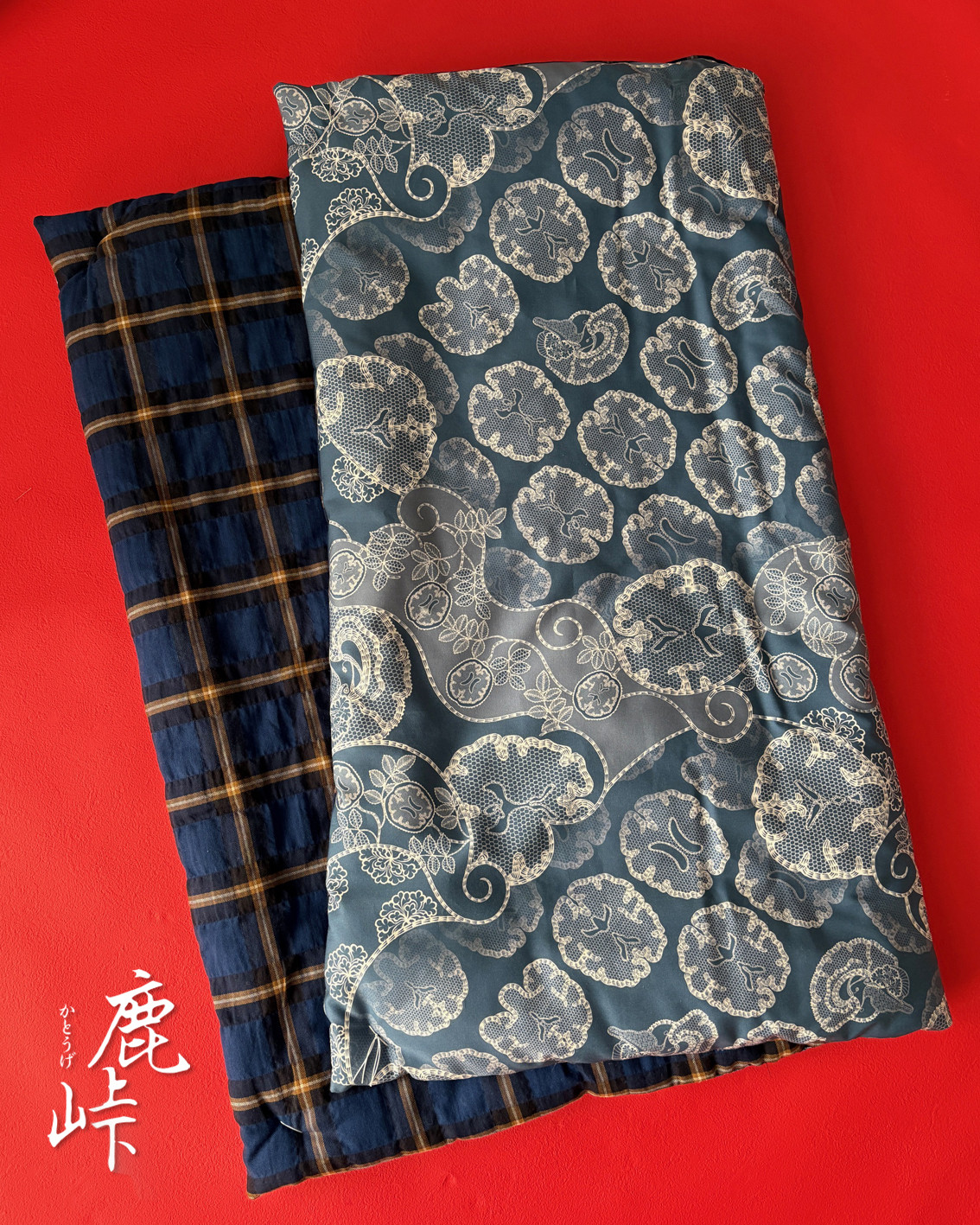 脳柄膝掛けブランケット(中綿入り) Botanical Cortex – デニム / Washed Mind