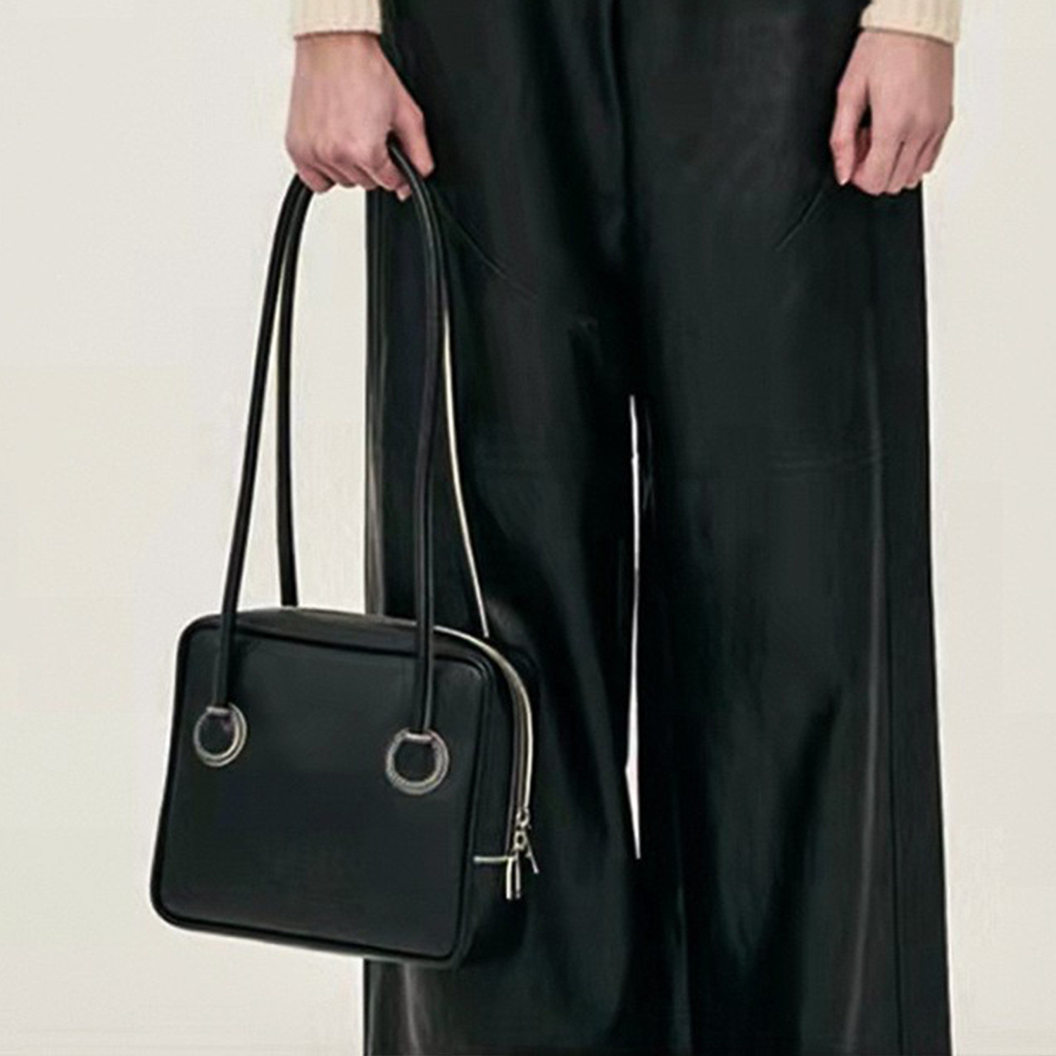 【新春限定】本革スクエアショルダーバッグ入り福袋｜数量限定 7,448円