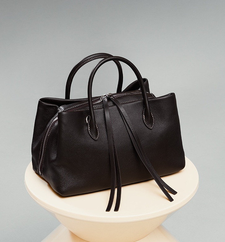 上質な本革の2WAYトートバッグ｜大容量・ショルダー＆手提げ対応