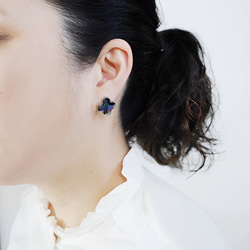 T-257 美濃燒磁磚耳環/耳環，黑珍珠色（皮革耳背） 第4張的照片