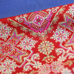 苗族刺繍／平繍／手仕事／手刺繍／民族衣装／民藝布／アジアン