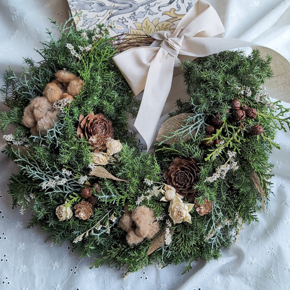 大人ナチュラルのクリスマスリース／ブラウンコットン×木の実／壁掛け