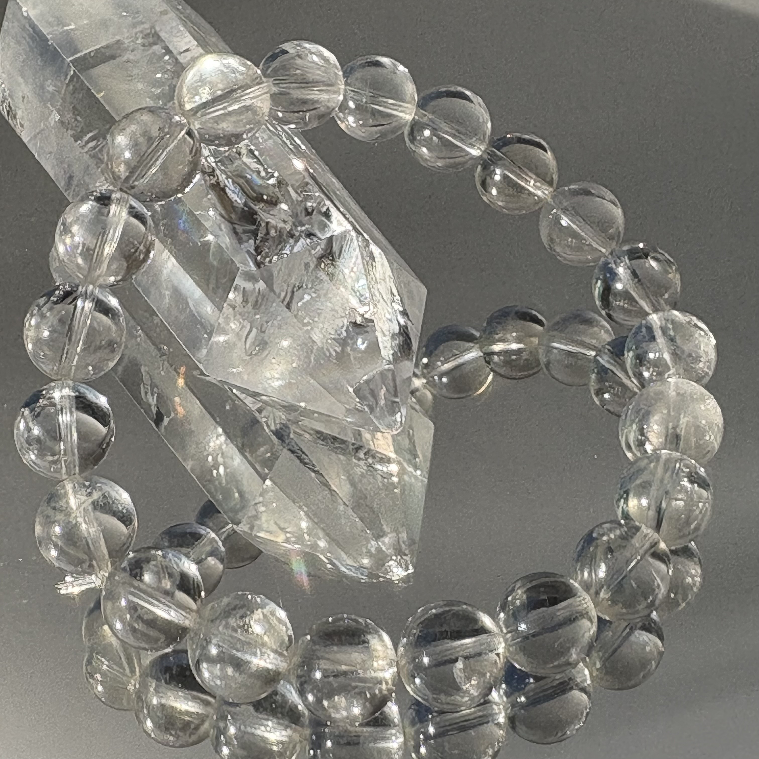 ホワイトカイヤナイト ブレスレット ✨️高品質天然石【石言葉】自立、冷静、直感、意志の強さ