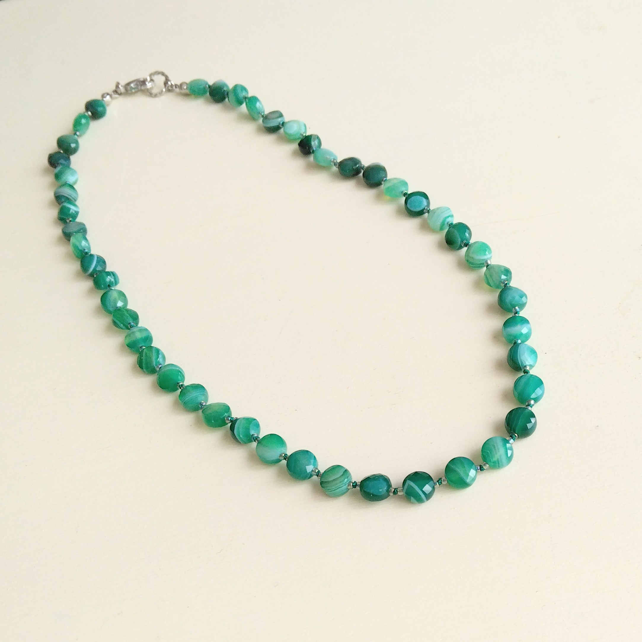 グリーンメノーネックレス