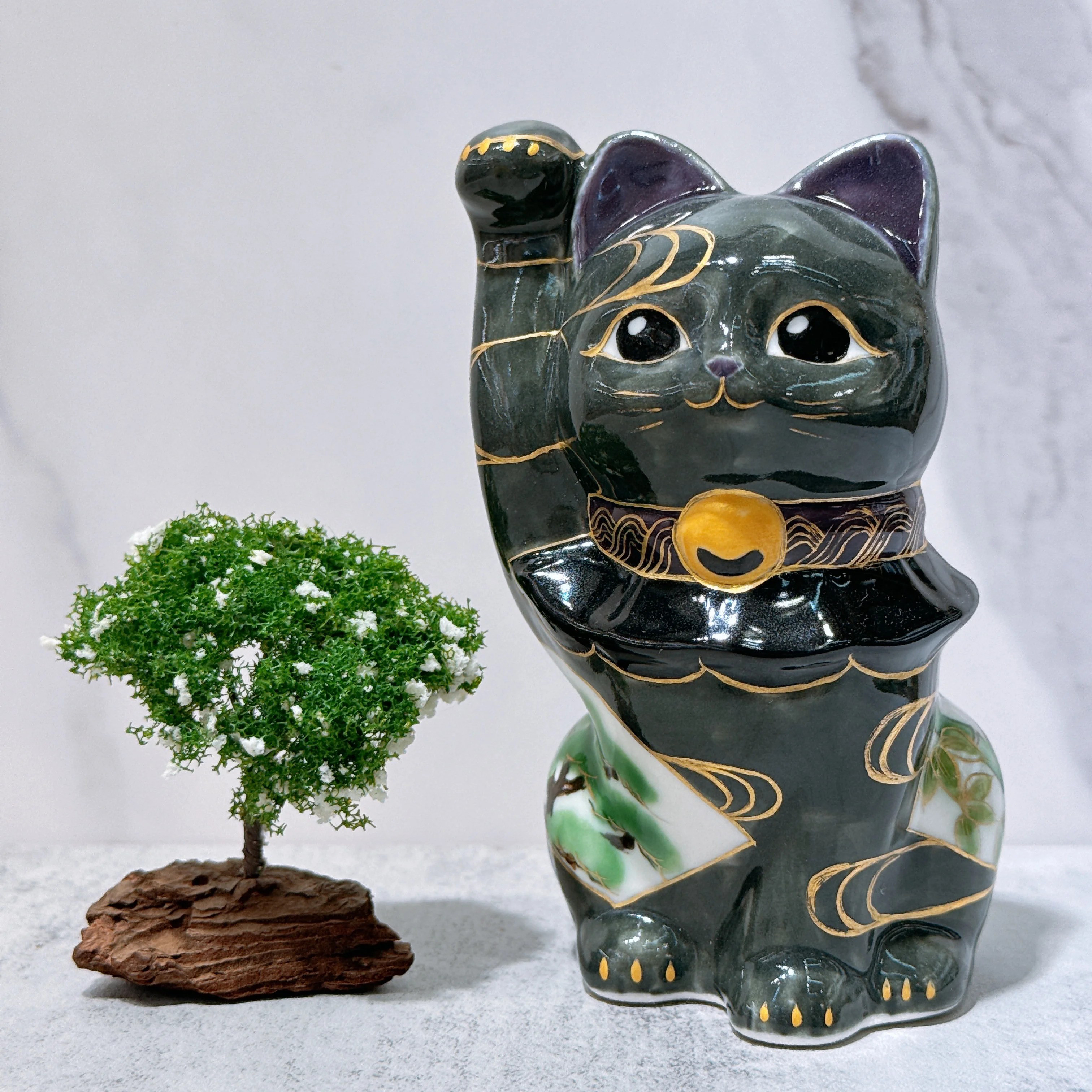 【清水焼 招き猫】色絵松竹梅