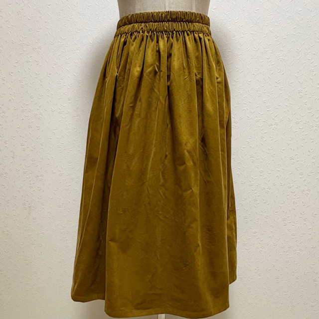 秋冬限定素材で季節感プラス☆軽くてあたたかい！コーデュロイ生地のウエスト総ゴム・ラクちんギャザースカート（マスタード）