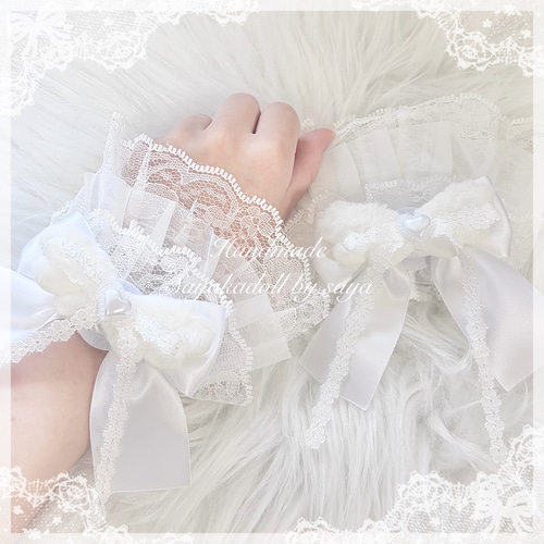 ♡ No.1 天使の羽 フリルリボンカフス／お袖留め white