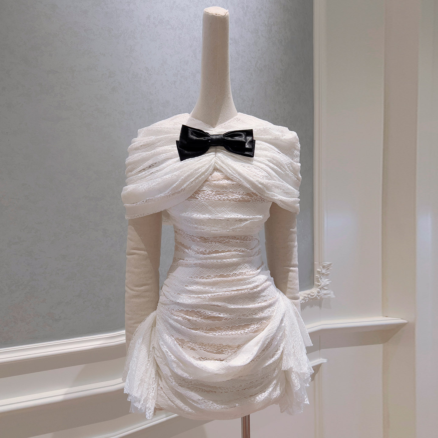 レース リボン ウェディングドレス パーティー 高級感 ショート丈 可愛い 韓国風 お呼ばれ 二次会 69492