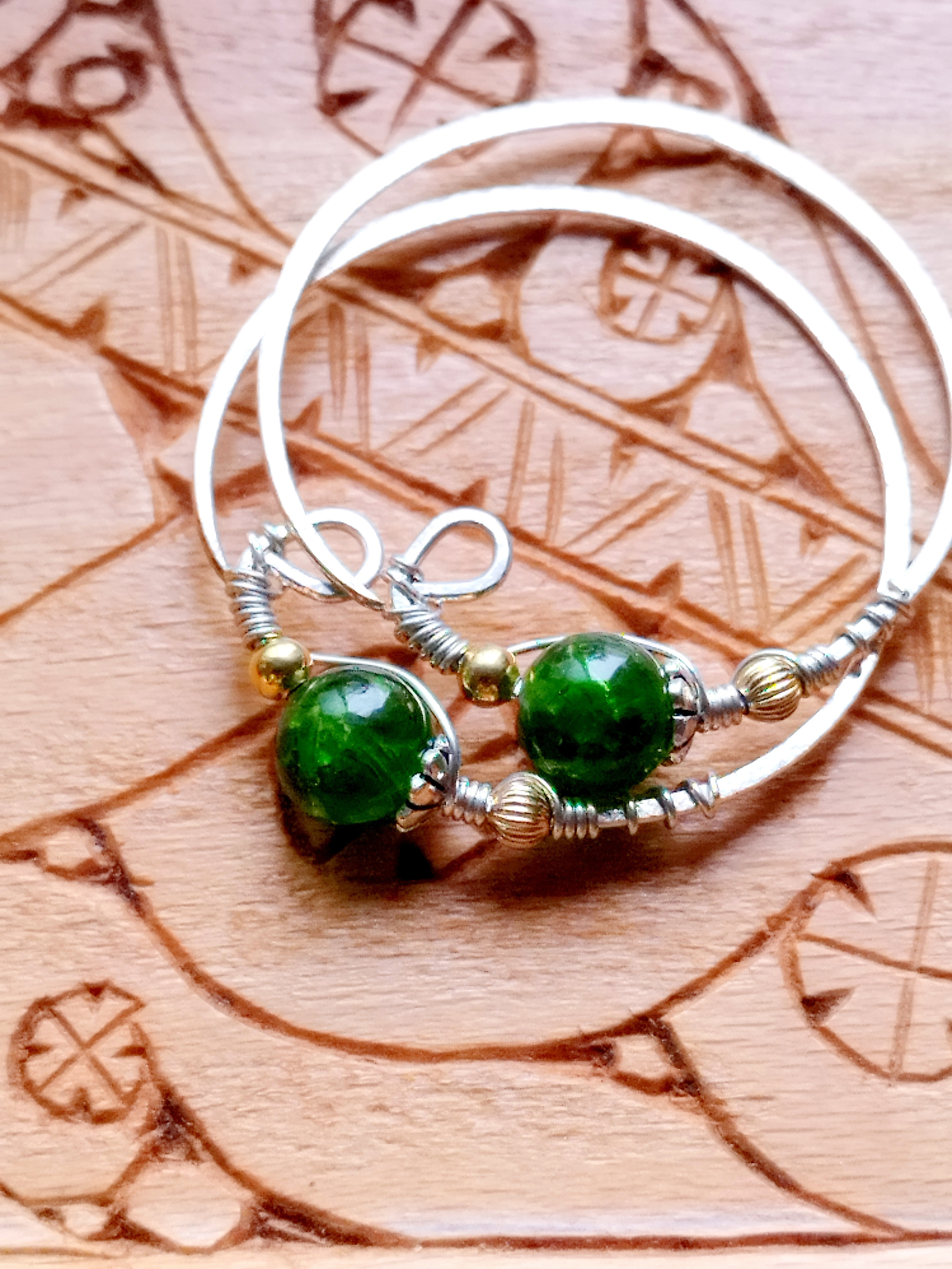 [受注製作]nitay（森）のニンカリ（アイヌの耳飾り・ピアス）クロムダイオプサイト