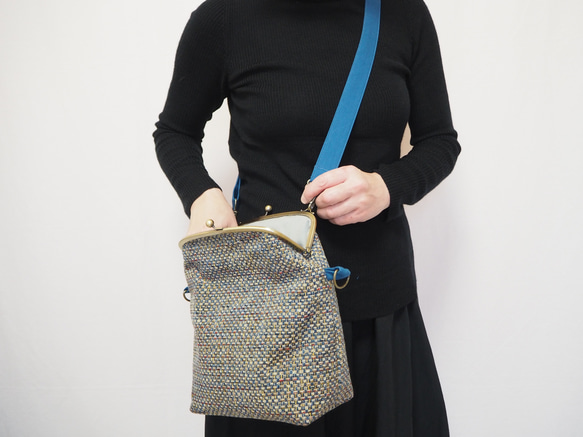 マルチカラーファブリックがまぐち2wayショルダーバッグ｜インポートファブリック｜ツイード調｜A5サイズ対応｜一点もの 10枚目の画像