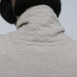 冬季必備單品，兼具保暖性和高品質。羊毛針織高領毛衣，四色可選。 251110 第5張的照片