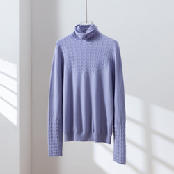 冬季必備單品，兼具保暖性和高品質。羊毛針織高領毛衣，四色可選。 251110 第8張的照片