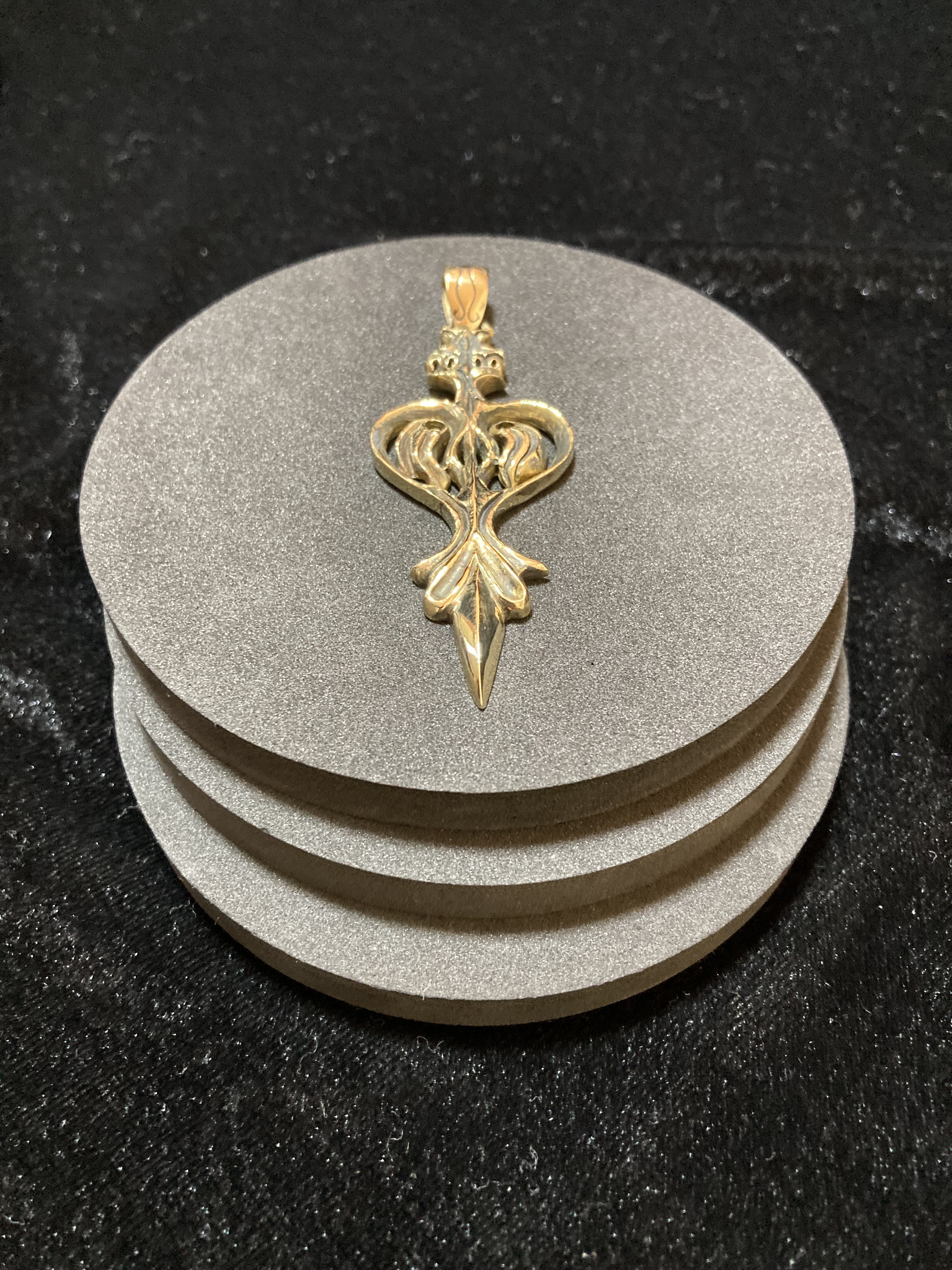 Hearting Sword Pendant 真鍮