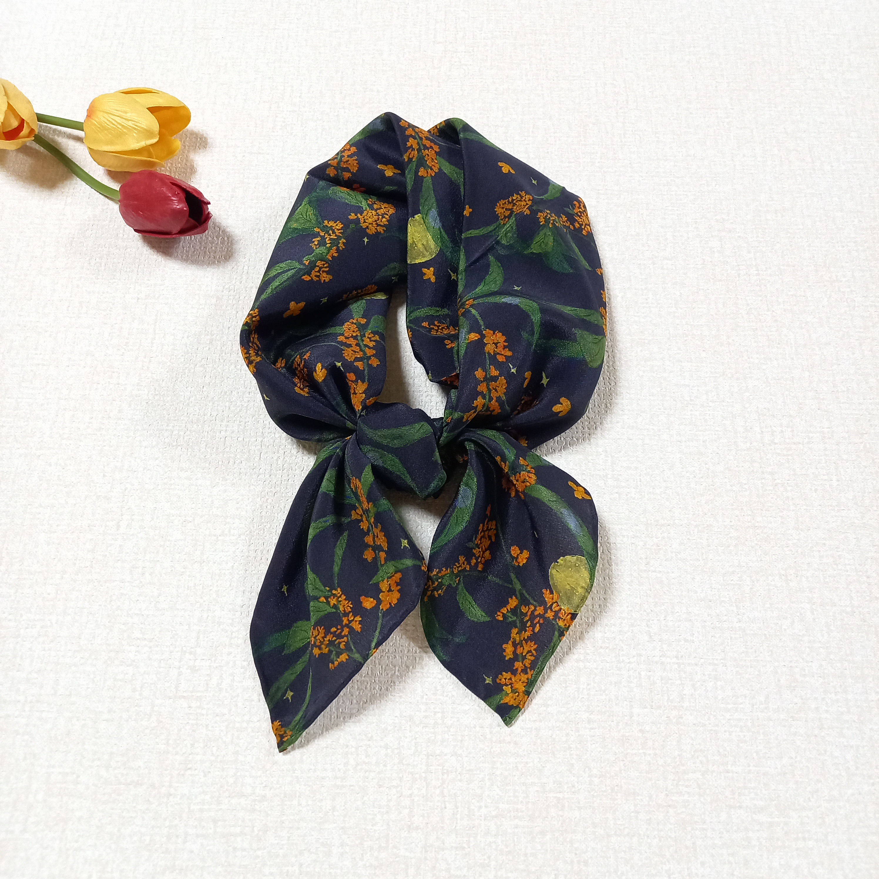 大判シルク100%夜の金木犀柄スカーフ0149