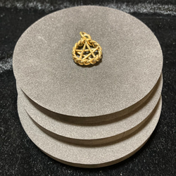 ㉕ラウンドアラベスクペンダント 真鍮 ペンダントトップ SILVA 通販