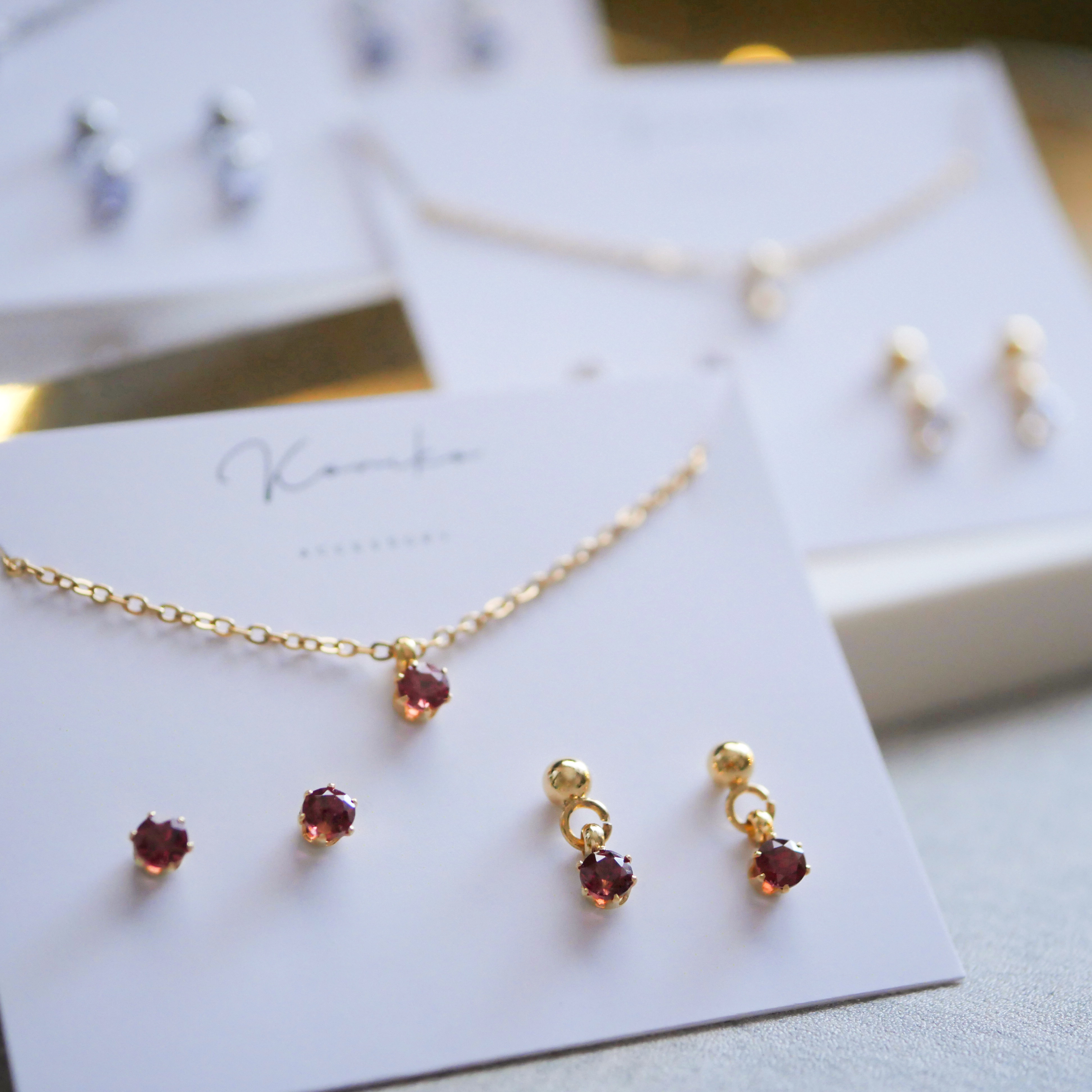選べる誕生石　ピアス２点&ネックレスセット　３ｍｍ　天然石　金アレ対応　サージカルステンレス　小さい　小粒　プレゼント 8,360円