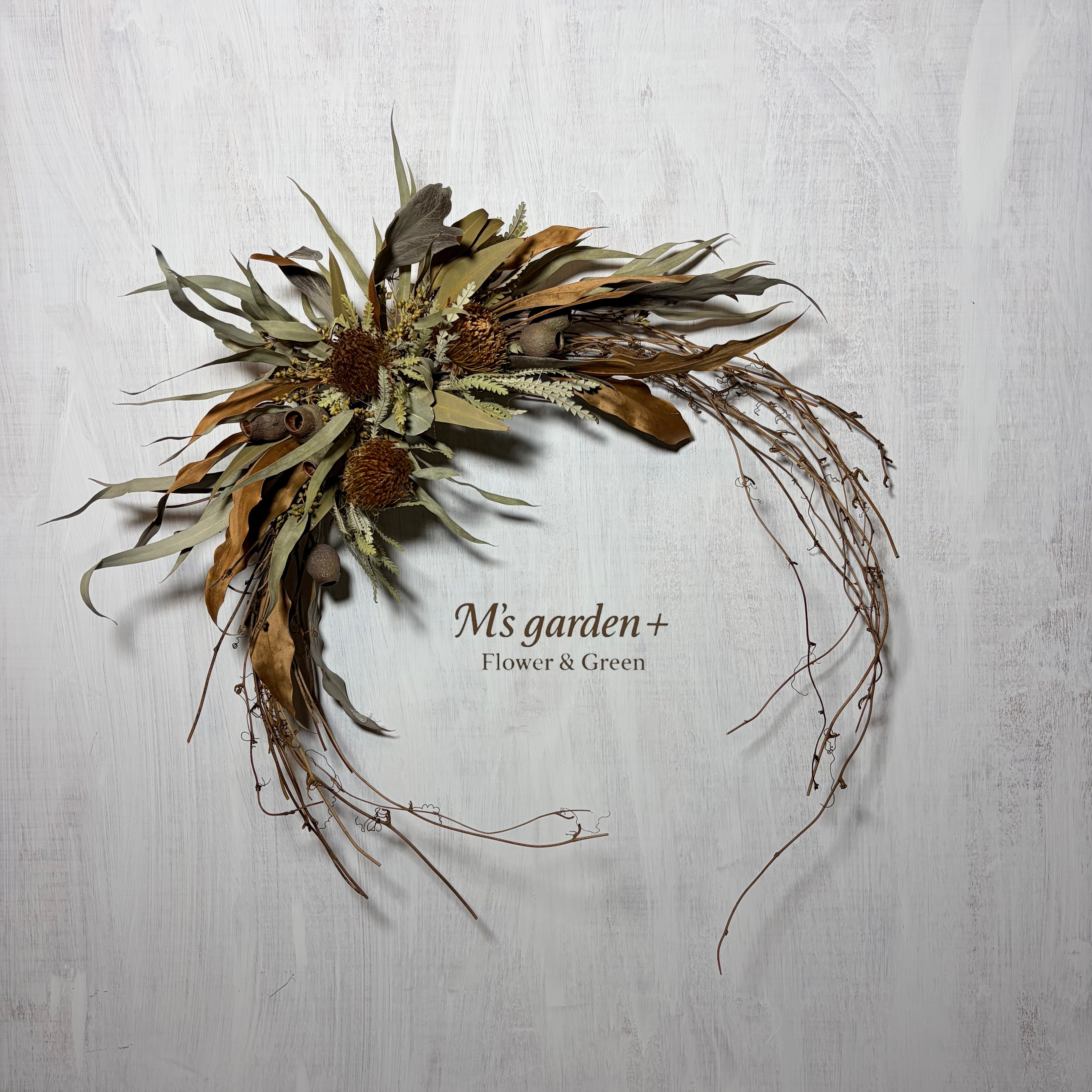 【壁掛けアレンジメント】ハーフムーンスワッグ