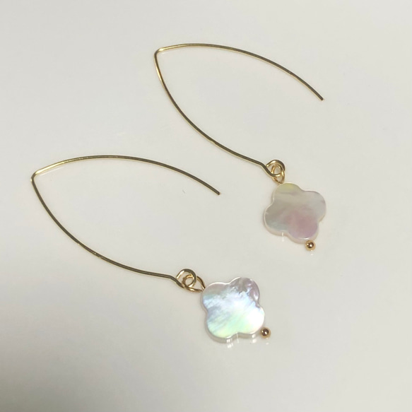 最高品質フラワークローバーマザーオブパールピアス 1.2cm マザーオブパール 白蝶貝 フラワー クローバー アメリカンピアス