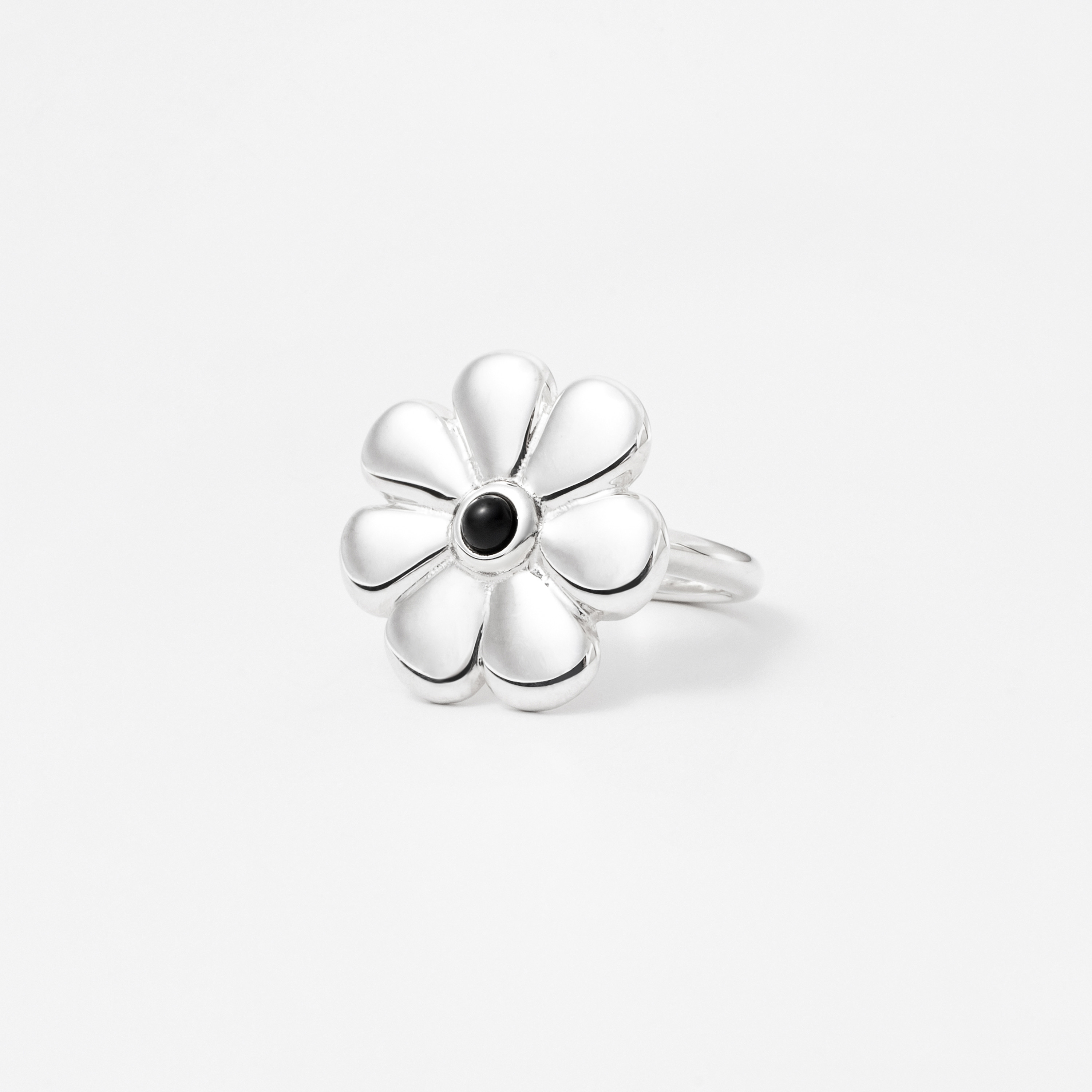 vintage flower ring / onyx