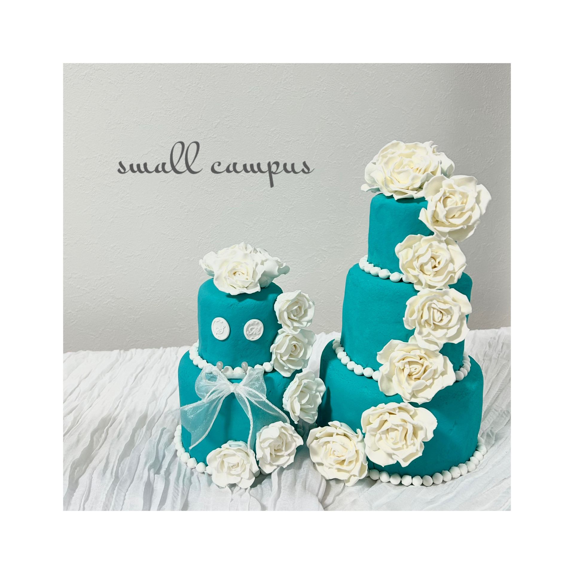 ＜ターコイズ＞バラのリングピローとクレイケーキのセット