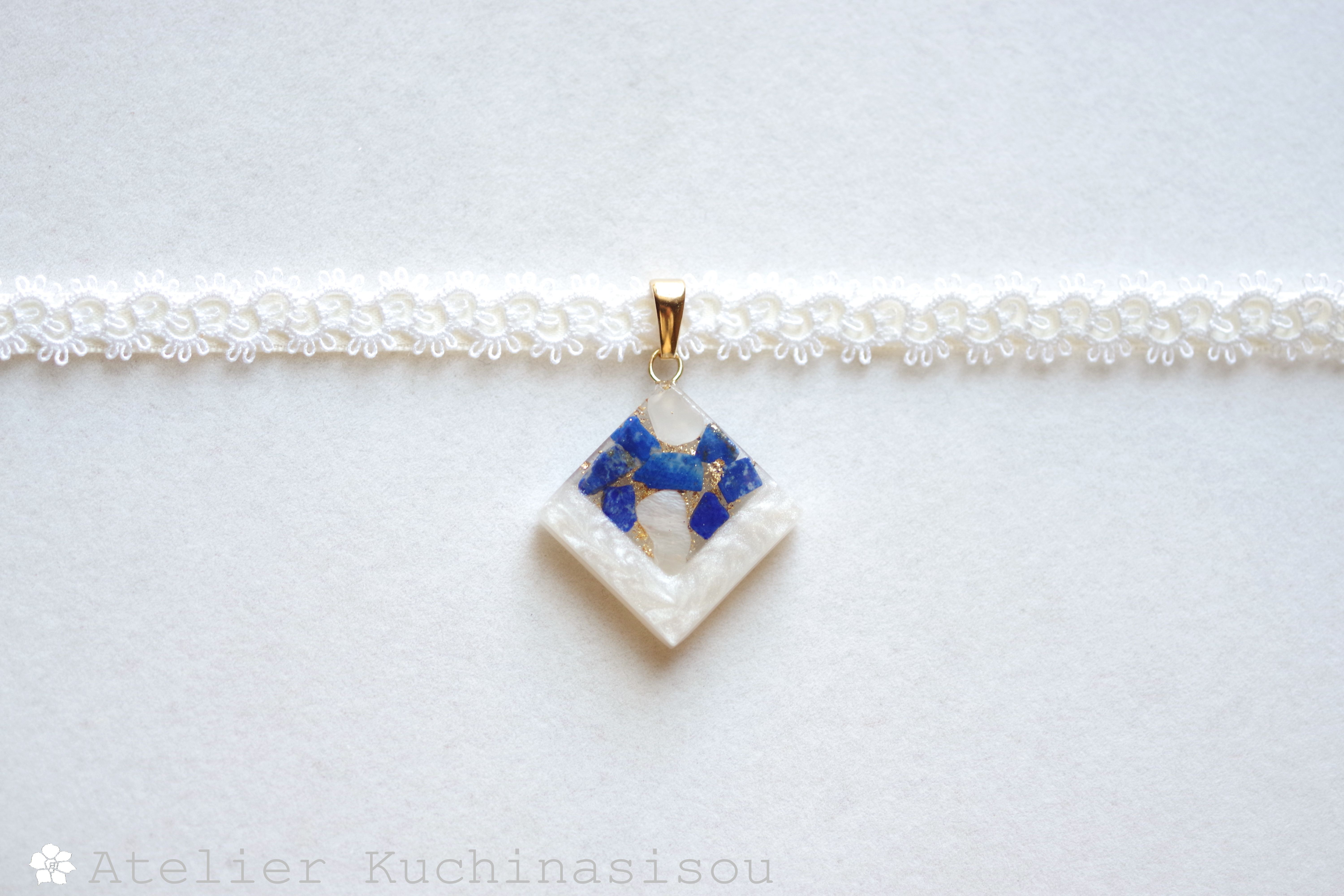 【受注製作】レジンアート　スクエアモチーフとタティングレースとサテンリボンのチョーカー〈夜のごとく静かに〉