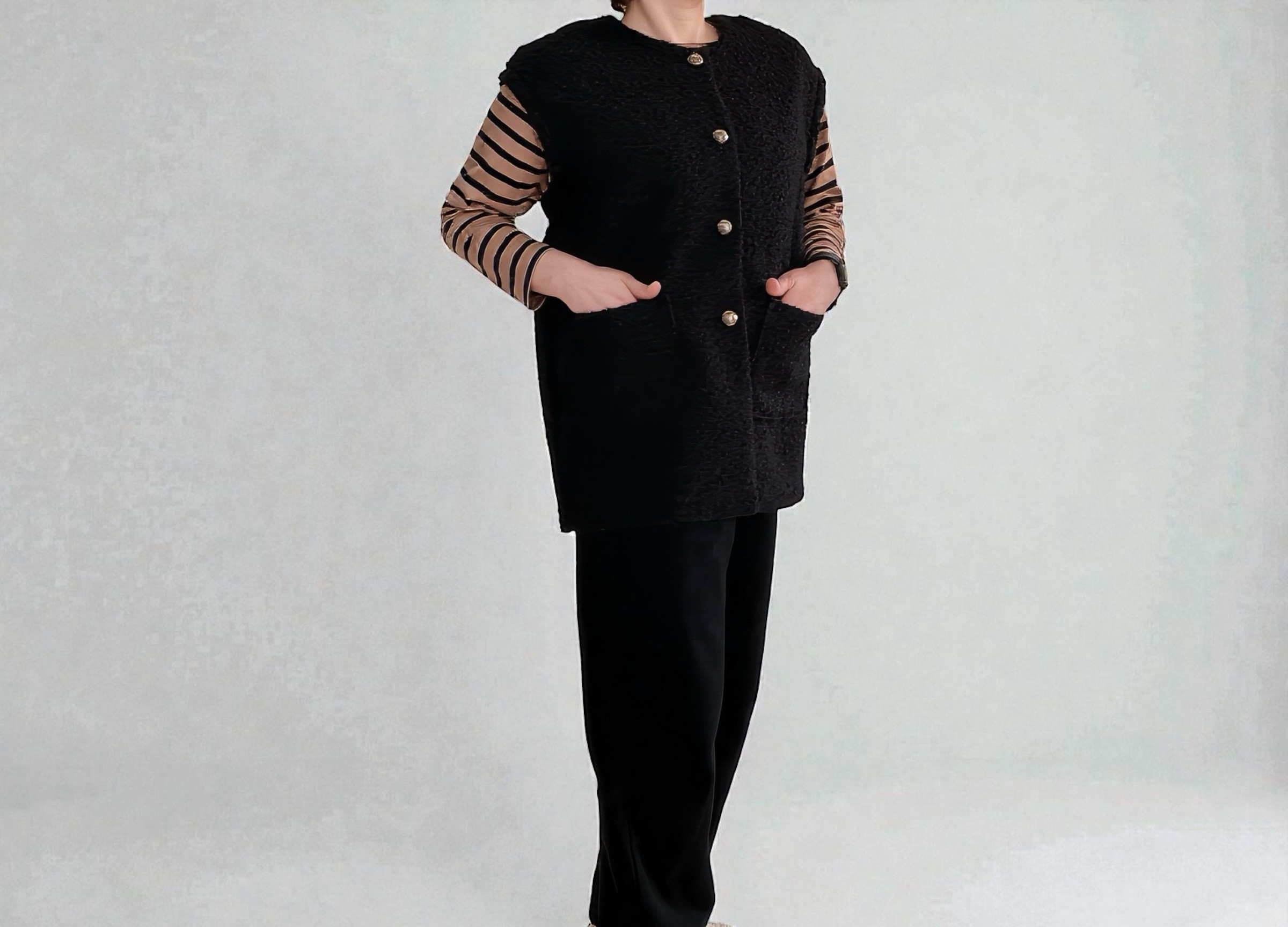 クルクルとした毛足感が大人かわいい/ジレ/ウール調ふんわり素材/ブラック