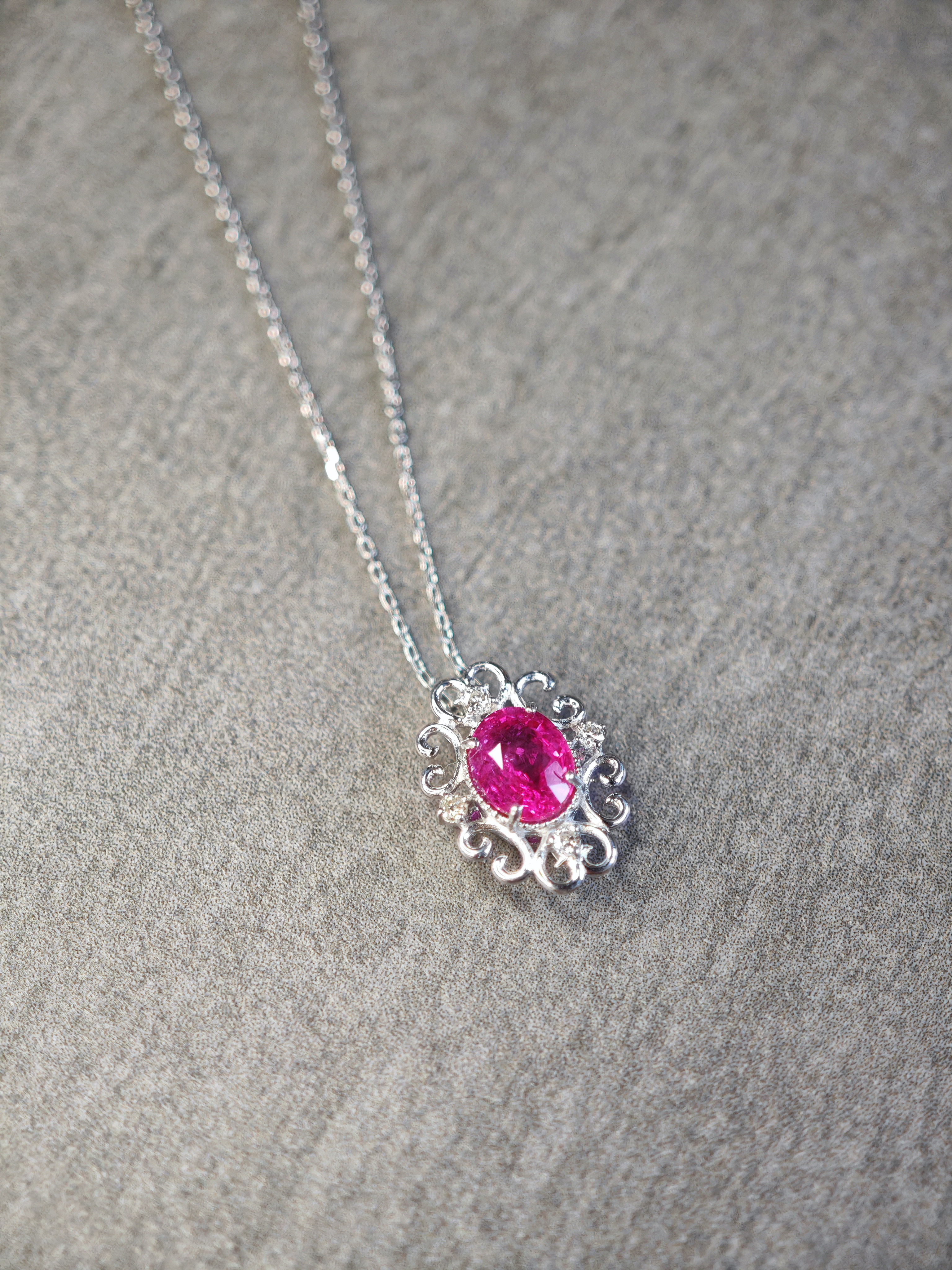 天然ルビー　天然ダイヤモンド　K18WG　ネックレス