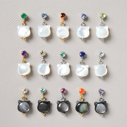 K10YG黒染め淡水パールのスタッドピアスとアズライトマラカイトの