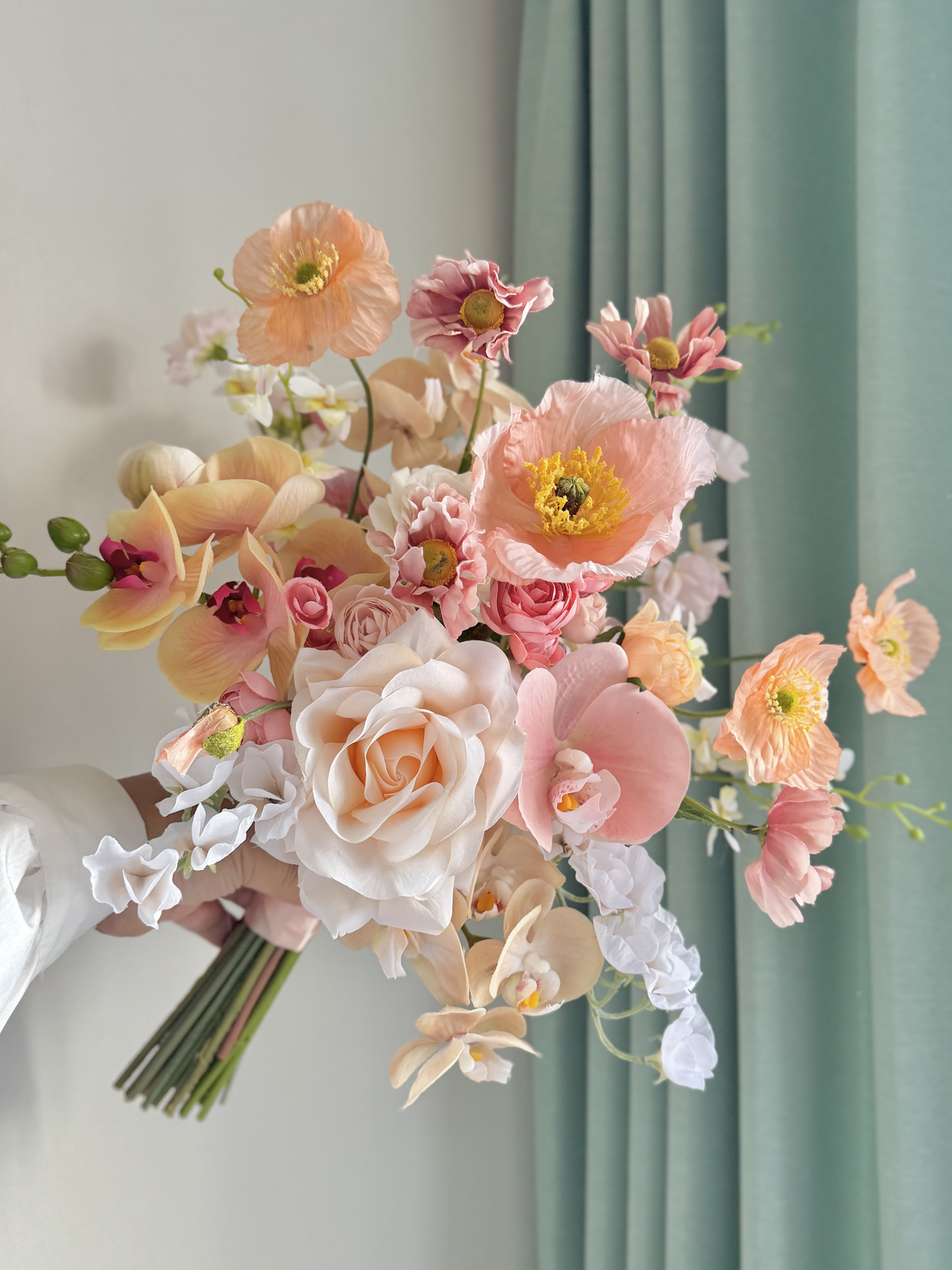 シェルピンクコーラルピンクのウェディングブーケ