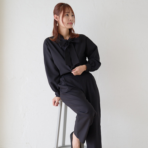 美品♪セオリーリュクス ボウタイ総柄ブラウス 40 ブラック黒系 とろみ素材 ﾓﾘﾉｶﾞｯｺｳ とろみ素材ボウタイ長袖ブラウス（ブラック）入学式卒業式