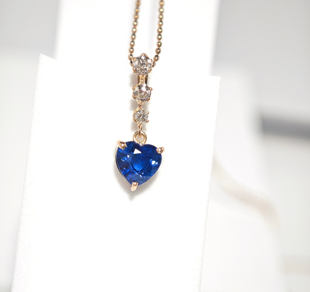 天然サファイア　天然ダイヤモンド　K18PG　ネックレス