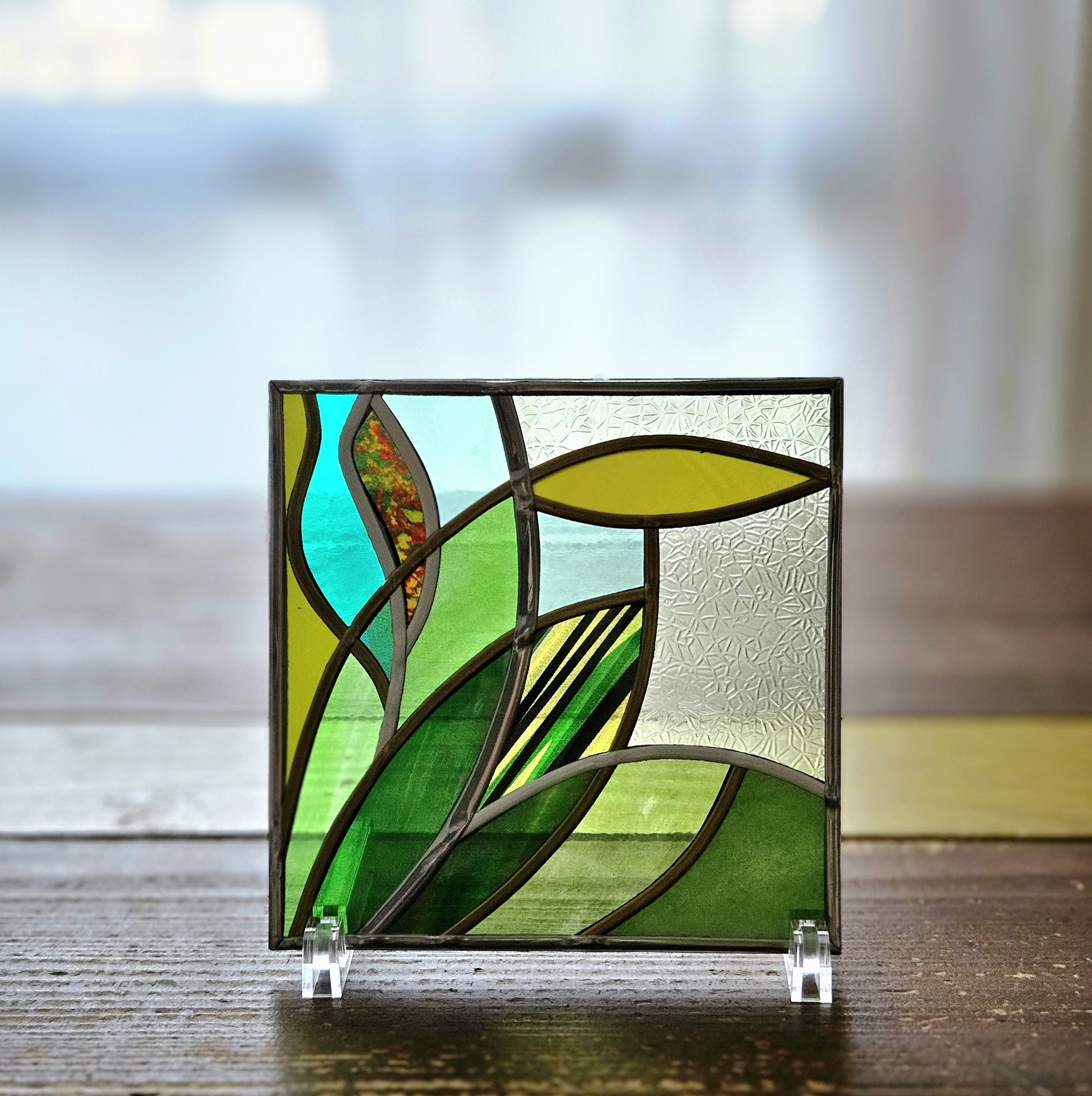 新作『One Earth Harmony～共に在る-Together as One』卓上アート