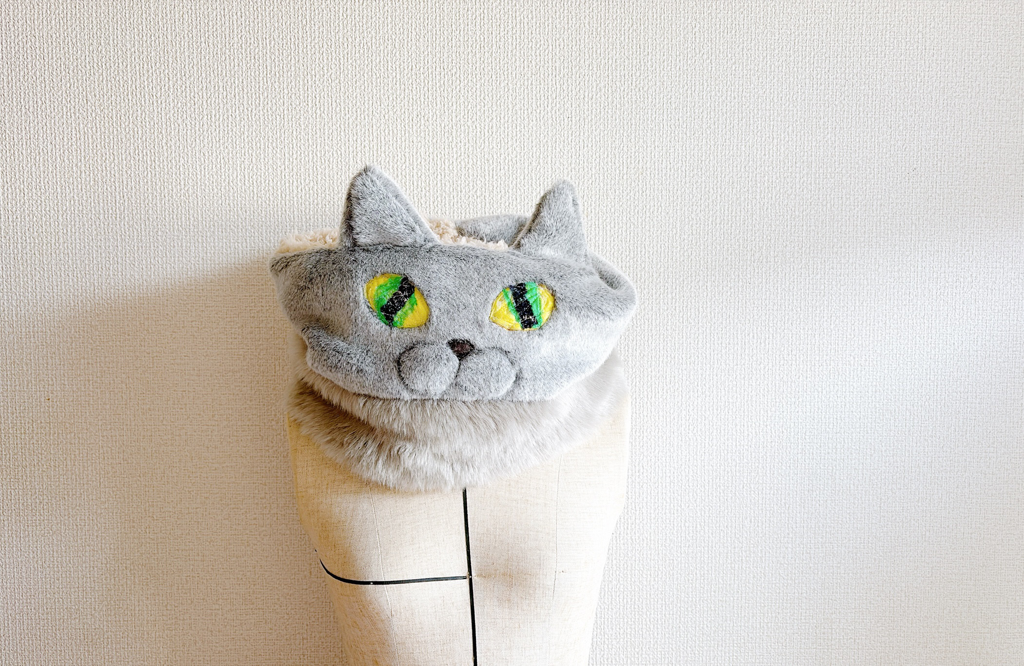 【しっぽ付きのロシアンブルーちゃんと一緒にお出かけスヌード】