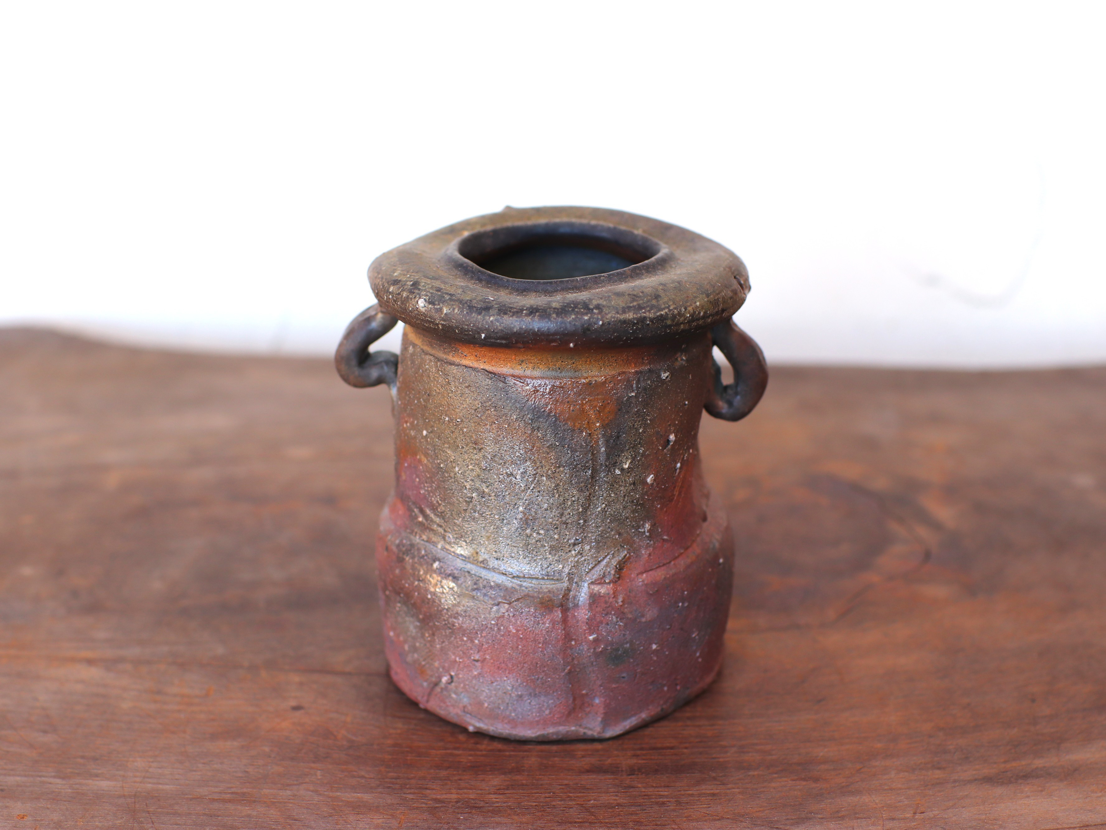 備前焼 耳付花入れ　h1-050