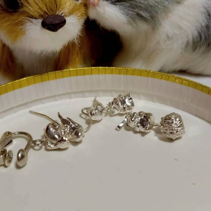 動物が大好きな方に | 小動物のピアス | シルバー【ちいさなともだち 2連 ピアス】 5,530円