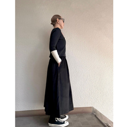 RATA❤️兩種顏色可選❤️選擇您的長度❤️柔軟燈芯絨❤️修身長裙❤️黑白 第12張的照片