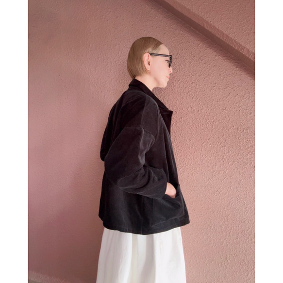 RATA❤️兩種顏色可選❤️選擇您的長度❤️柔軟燈芯絨❤️修身長裙❤️黑白 第14張的照片