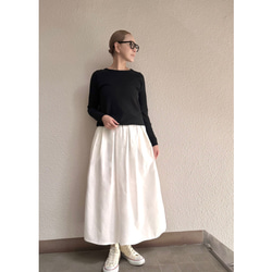 RATA❤️兩種顏色可選❤️選擇您的長度❤️柔軟燈芯絨❤️修身長裙❤️黑白 第13張的照片