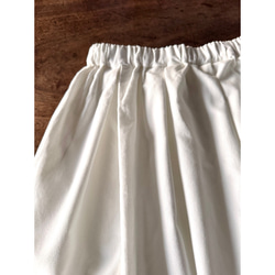 RATA❤️兩種顏色可選❤️選擇您的長度❤️柔軟燈芯絨❤️修身長裙❤️黑白 第10張的照片