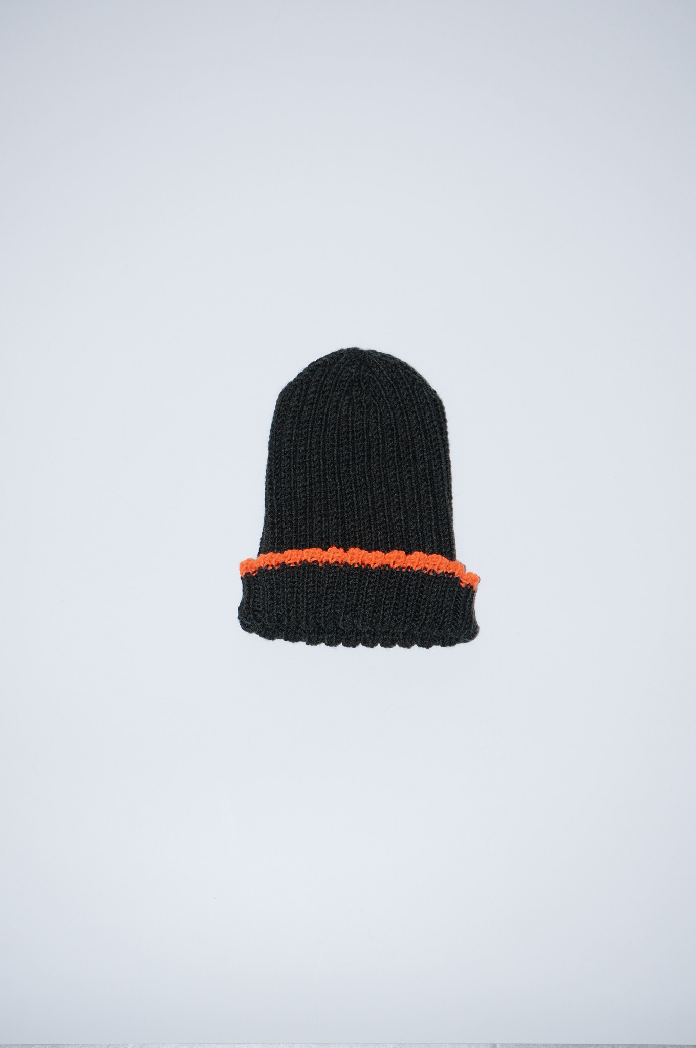 【JEREMY Cap Dark green/Orange】チクチクしない | コンパクトなニット帽 | ネオンカラー