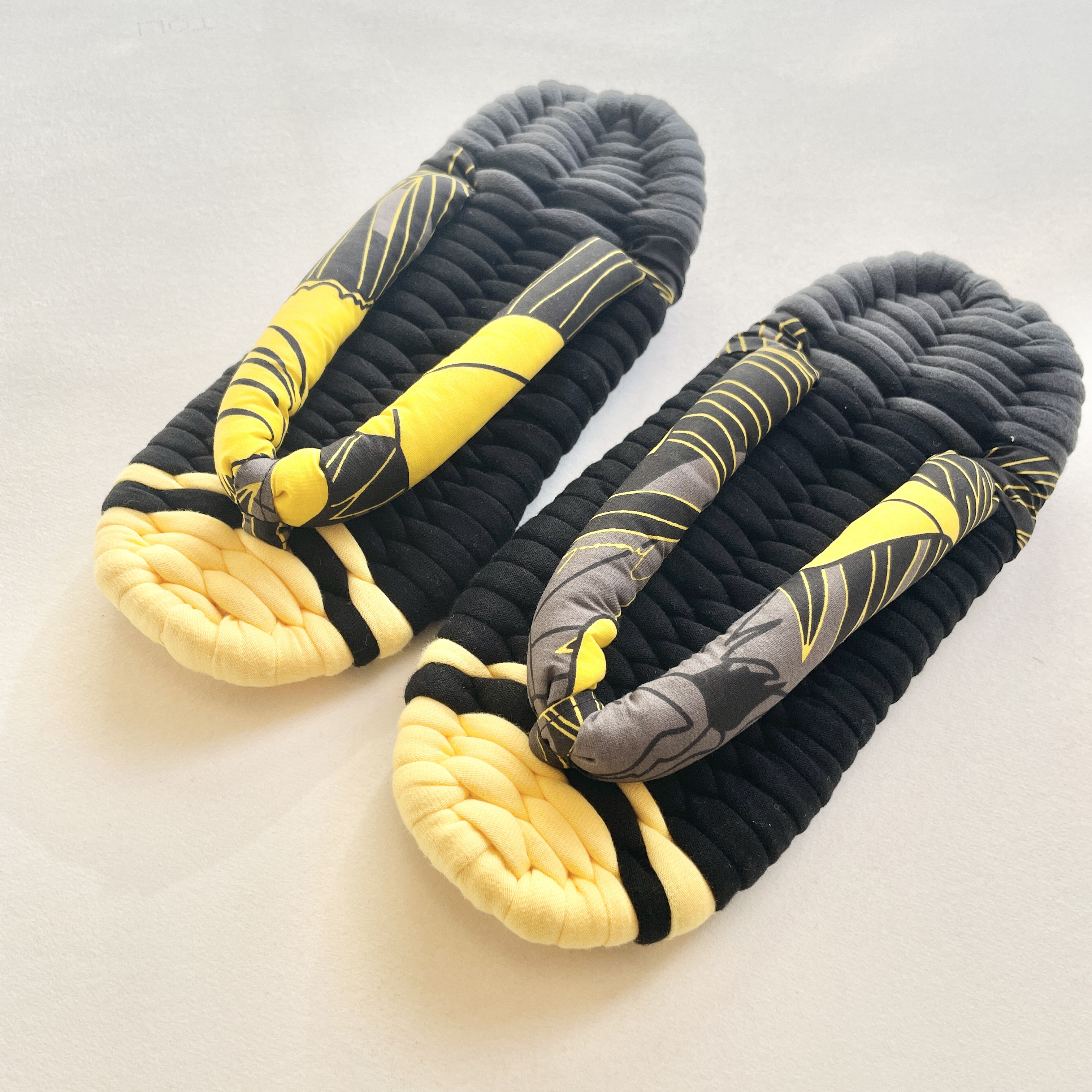 マウナロア　布ぞうり　ブラック×イエロー　Mサイズ