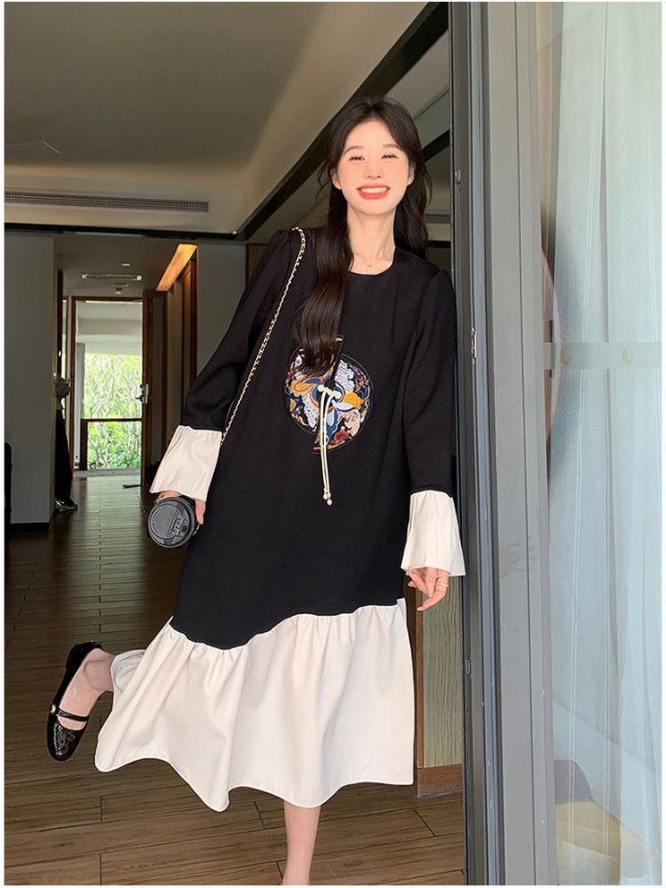 大きいサイズ 刺繍 フリル プリント ワンピース 春・秋・冬用 ルーズフィット お腹隠し スリム効果 ミッドレングス レ