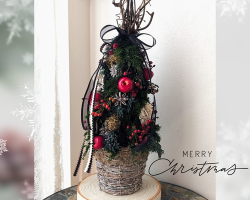 置くだけで可愛い！ ドライフラワーがナチュラルな森のクリスマス