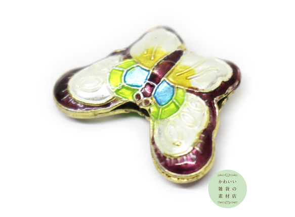 ボルドーの縁どりにホワイト・グリーン・ブルーが美しい蝶の大きめエナメルビーズ（ゴールド／チャーム）#BE-0025 3枚目の画像