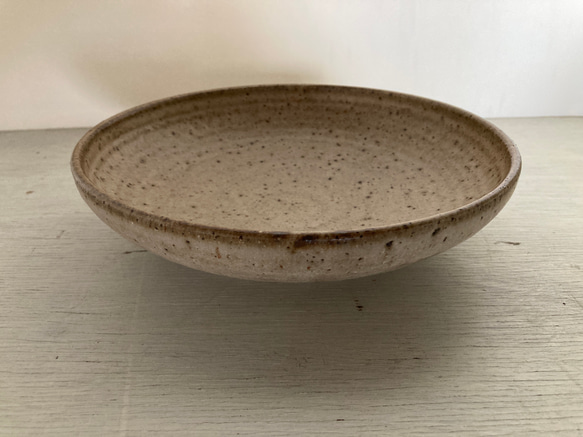 浅鉢（ベージュ）（１）陶製 1枚目の画像
