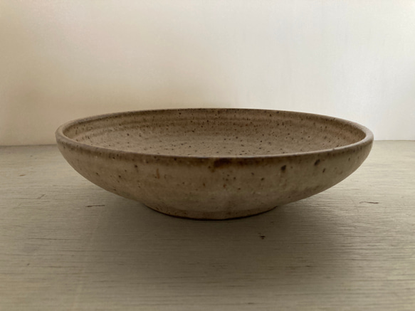 浅鉢（ベージュ）（１）陶製 2枚目の画像